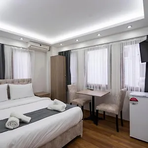  Bed and breakfast Galataport Suites
