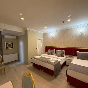 2* Hotel Rhythm